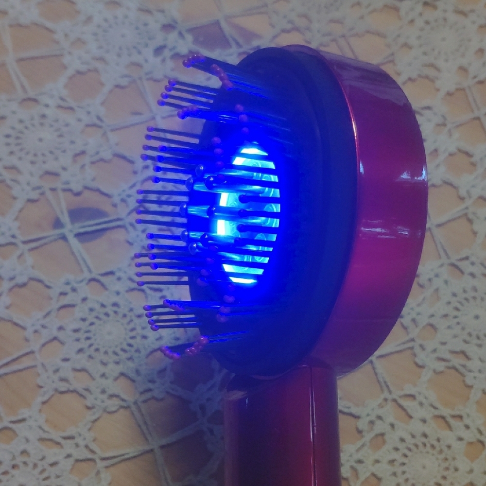 Red Multi-Functional Massage Comb - Picture 12 of 15